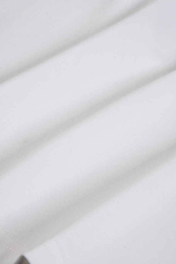 ブランドTシャツ着用イメージ